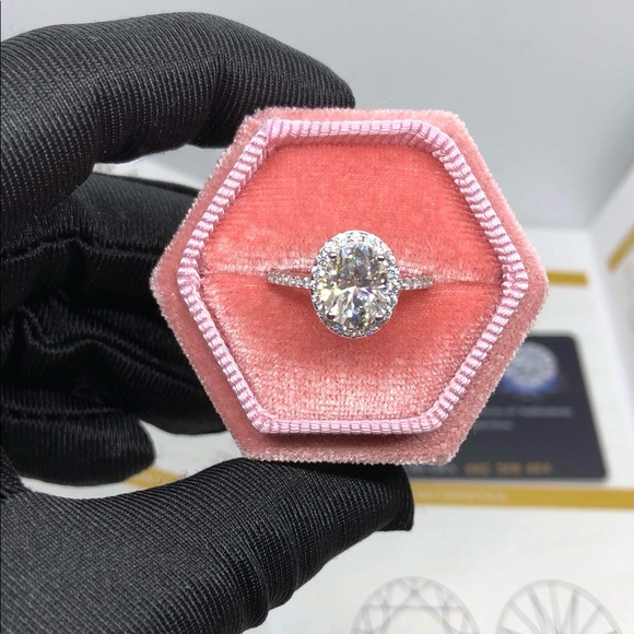 2ct moissanite ring with Certificate - Picture 6 of 9